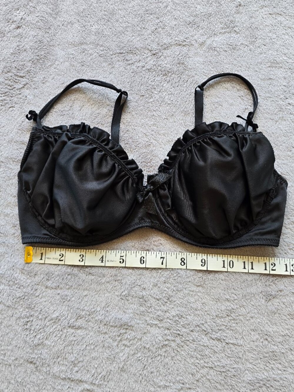 La Vie en Rose Black puff underwire bra 36D